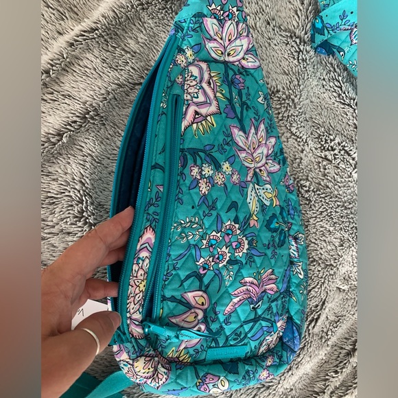 Vera Bradley crossbody - Picture 6 of 7